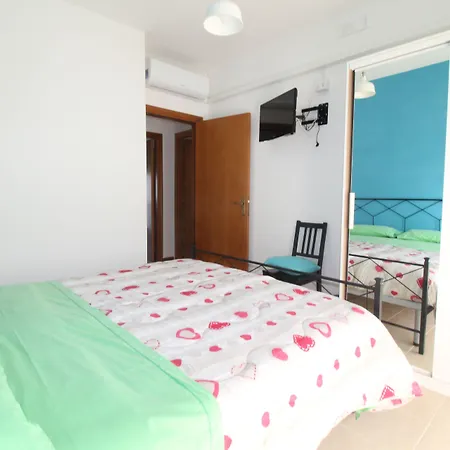 Oda ve Kahvaltı Cala Chiara 3*